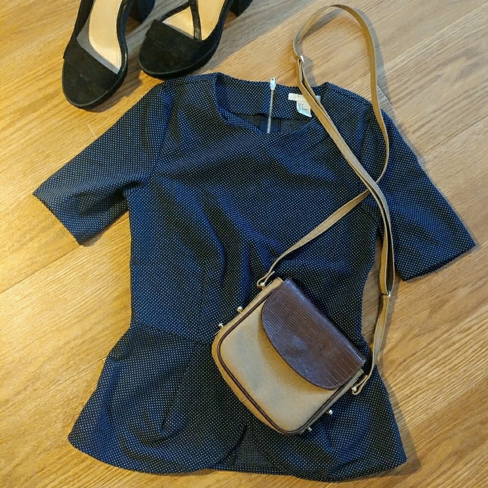 H&M navy blue peplum shirt with white dots